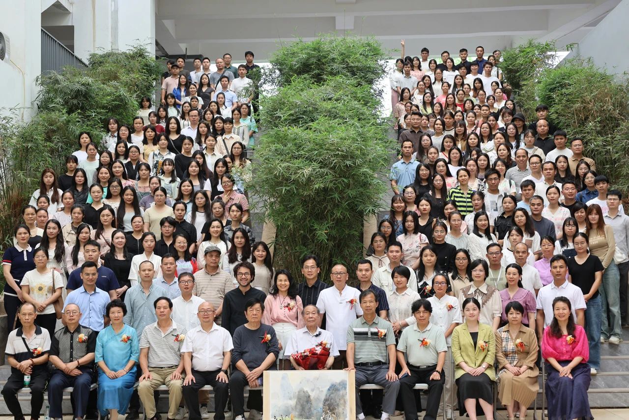 桂平市中小学美术教师水彩画专题培训活动暨大藤峡水彩画社成立仪式在我校顺利举行 丨 云开体育·(中国)官方网站